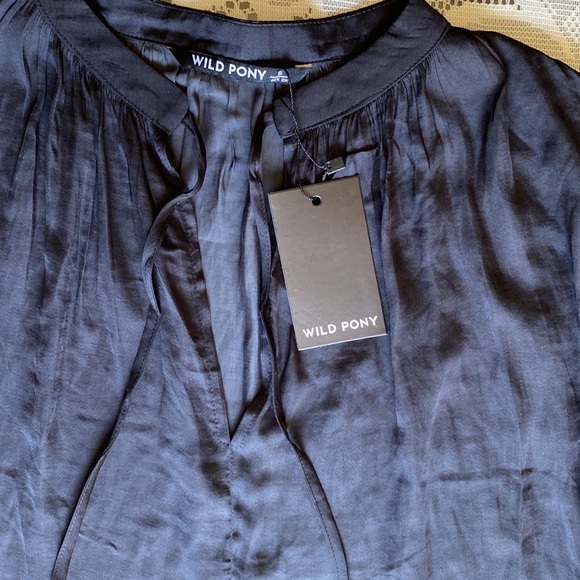 Wild Pony Black Long-Sleeved Blouse - Picture 4 of 4